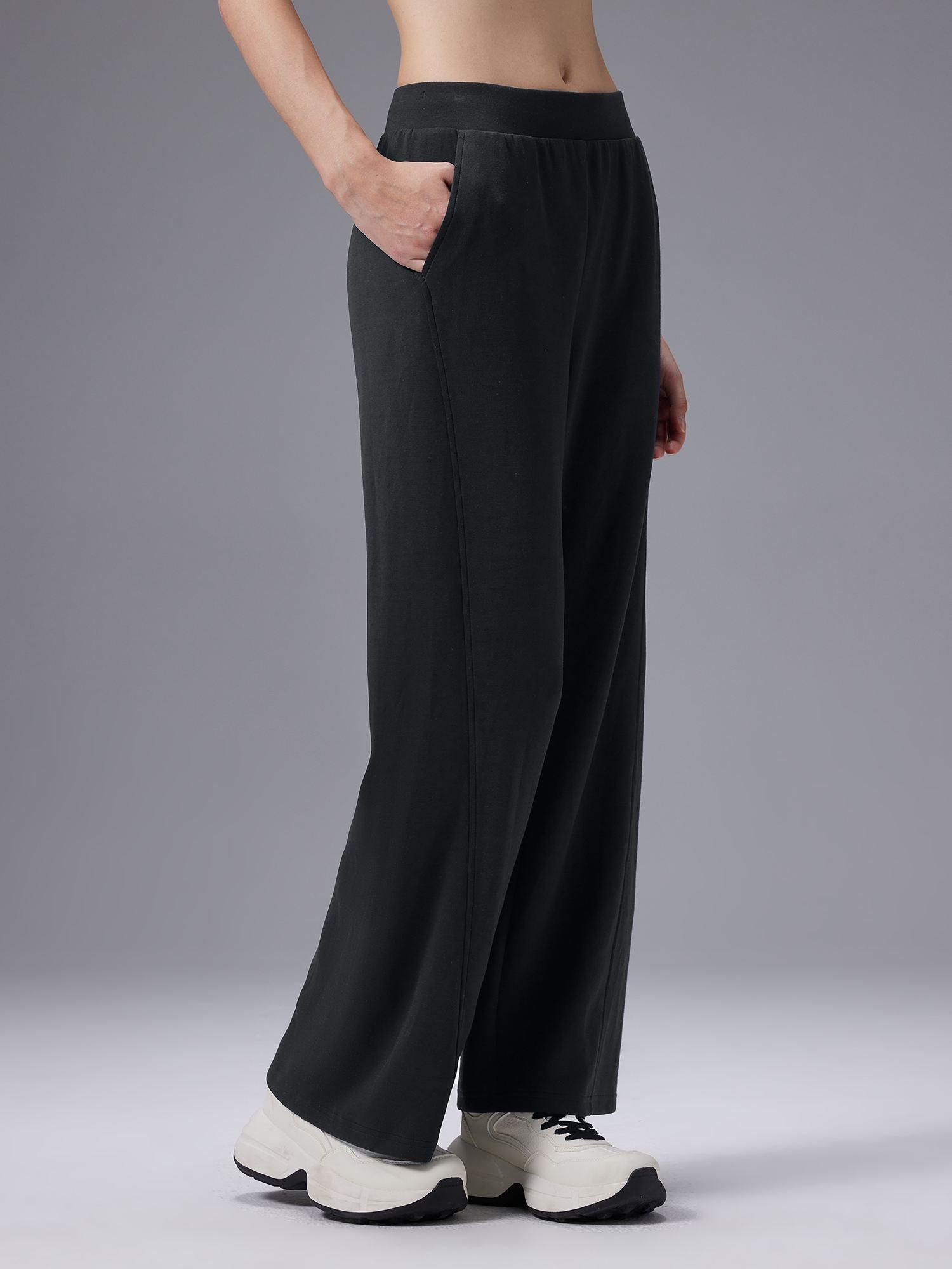 Relax Wide-Leg Pants